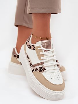 Pantofi de sport Step in style  Adidași de damă de la Big Star. Realizați din piele ecologică, așezați pe o platformă care adaugă înălțime și subțiază silueta