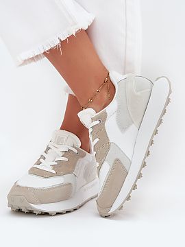 Pantofi de sport Step in style  Sneakersi damă de la marca Big Star. Fabricate din piele naturală. Platforma adaugă puțin înălțime, oferind în același timp stabili