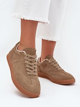 Pantofi de sport Step in style  Pantofi sport pentru femei de la marca Big Star, fabricați din piele naturală de înaltă calitate. Plasați pe o platformă delicată. V�