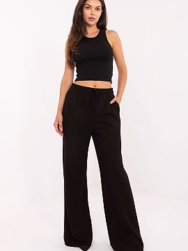 Pantaloni de trening Relevance  Pantaloni de trening în stil casual, ideali pentru zi de zi. Confecționați dintr-o amestec moale de viscoză, poliester și elastan, asig