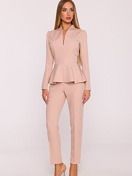 Salopetă Moe  Costum elegant, croit dintr-un material neted cu finisaj mat, reprezintă combinația perfectă între stilul modern și forma feminină. Cr