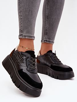 Pantofi de sport Step in style  Sneakers de damă de la marca Vinceza sunt o propunere care îmbină un aspect modern cu confortul purtării zilnice. Modelul este montat pe