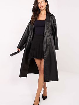 Palton Rue Paris  Palton de damă din piele cu un caracter casual, atemporal, ideal ca acoperământ de tranziție pentru toamnă, iarnă și primăvară. Rea