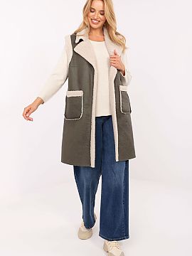 Vestă Factory Price  Vesta de damă cu blăniță este o alegere excelentă pentru sezonul toamnă/iarnă. Realizată din poliester de înaltă calitate, este u�