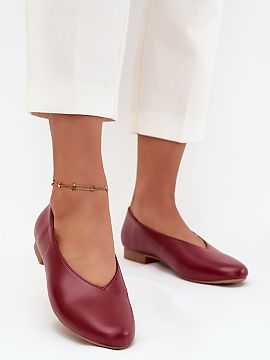 Balerinki Step in style  Balerinii de damă din piele ecologică sunt o propunere atemporală care combină confortul cu eleganța. Cu tocul plat, aceștia asigură 