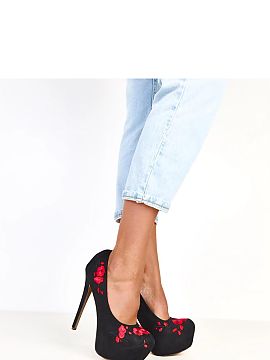 Pantofi cu toc subţire (stiletto) Solea  Tocuri senzuale de damă realizate din piele ecologică moale de catifea, care atrag cu accente subtile și feminine, flori decorative care 