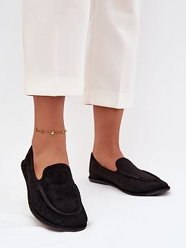 Mocasini Step in style  Mocasini de damă din piele ecologică sunt o propunere clasică și confortabilă pentru fiecare zi. Plasate pe o talpă plată, garanteaz�