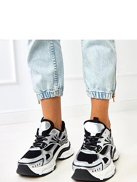 Pantofi de sport Solea  Pantofii sportivi cu platformă sunt o combinație de confort, stil și caracter urban. Realizați din piele ecologică de înaltă calitate