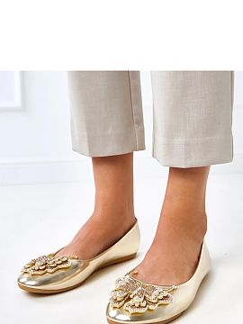 Balerinki Solea  Balerinii femeie cu un fluture decorativ cu zirconii sunt un model fermecător și elegant, care adaugă o strălucire subtilă fiecărei st