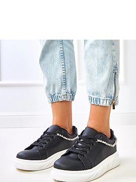 Pantofi de sport Solea  Pantofi sport eleganți cu un design scăzut, care îmbină confortul și designul modern. Realizate din piele ecologică de înaltă calita