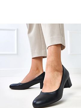 Pantofi dcu toc gros Solea  Elegantele pantofi cu toc pentru femei sunt realizate din piele ecologică de înaltă calitate. Modelul cu vârf rotund clasic și toc stab