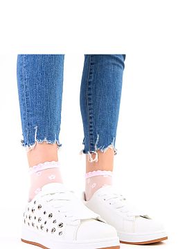 Pantofi de sport Solea  Pantofi sport pentru femei cu un caracter la modă și casual, confecționați din piele ecologică de catifea. Modelul cu șireturi cu nitu