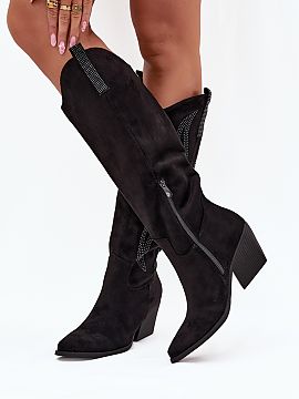 Cizme cu toc Step in style  Cizmele de damă din piele ecologică, cu toc sub formă de stâlp, sunt o propunere elegantă pentru zilele mai reci. Skaftul ajunge până