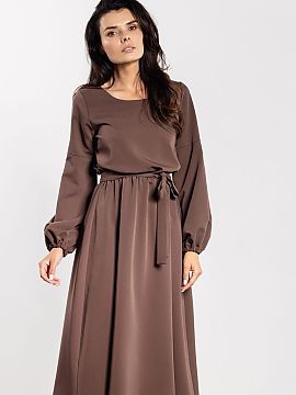 Rochie de zi awama  Rochia midi cu croială lejeră combină confortul cu eleganța. Elasticul în talie se potrivește perfect siluetei, iar curea inclusă sub