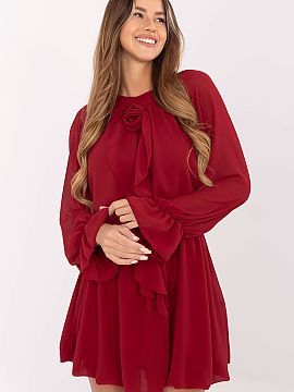 Rochie elegantă Rue Paris  Această rochie de cocktail roz plisată este o propunere pentru femeile care își doresc să arate elegant și sofisticat. Fabricată dint