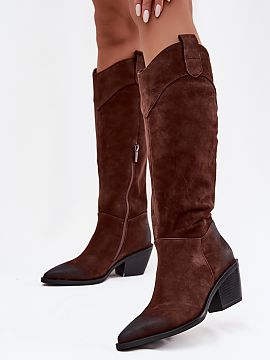 Cizme cu toc Step in style  Cizmele de damă în stil cowboy de la marca Artiker sunt o propunere pentru femeile care apreciază un aspect la modă combinat cu confortu