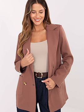 Sacou Lakerta  Sacou elegant pentru femei este un model clasic, care se potrivește perfect atât în ​​ținutele de zi cu zi, cât și în cele elegan