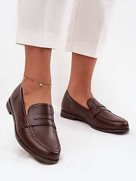 Mocasini Step in style  Mocasini de damă din piele ecologică sunt o propunere atemporală care combină eleganța cu confortul. Plasate pe un toc plat, acestea as