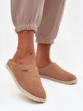 Papuci Step in style  Papuci de damă de la Inblu sunt o propunere care combină confortul cu căldura plăcută. Realizate dintr-un material moale de ecorei, se 