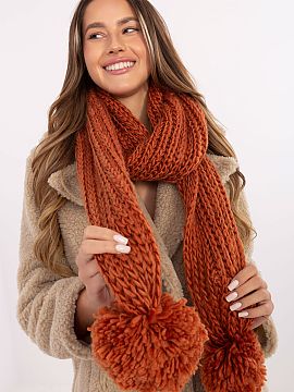 Sal AT  Fular moale și confortabil cu o textură netedă, realizat din acril de înaltă calitate, care protejează eficient împotriva frigului ș