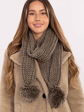 Sal AT  Fular moale și confortabil cu o textură netedă, confecționat din acril de înaltă calitate, care protejează eficient împotriva frigul