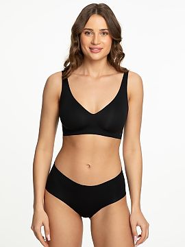 figi Julimex  Clasicele chiloți cu construcție fără sudură, create cu gândul la confort și potrivire naturală. Realizate dintr-o țesătură neted