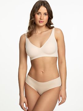 Chiloţi Julimex  Clasicele chiloți cu construcție fără sudură, create cu gândul la confort și potrivire naturală. Realizați dintr-un material neted 