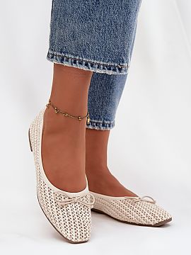 Balerinki Step in style  Balerinii de damă din material împletit sunt încălțăminte ușoară și stilată, perfectă pentru fiecare zi. Modelul cu vârfuri rotu
