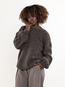 sweter awama  Pulover de damă cu mâneci lungi, din lână și moher. O propunere pentru femeile care caută căldură naturală, catifelare și un stil 