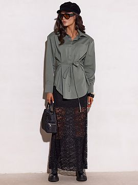 cămașă cu mânecă lungă Roco Fashion  Elegantna cămașă cu croială clasică cucerește prin eleganță și caracterul său universal, evidențiind perfect silueta. Fabricată 