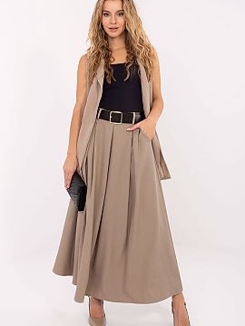 Fustă lungă Italy Moda  Fustă lungă elegantă și feminină, cloșată, maxi, cu pliuri la față, combinând confortul purtării cu stilul clasic potrivit atât 