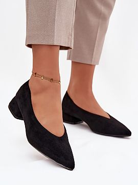 Pantofi cu toc simplu Step in style  Tocurile realizate din catifea ecologică moale sunt alegerea perfectă pentru femeile care apreciază eleganța și confortul. Modelul cu t