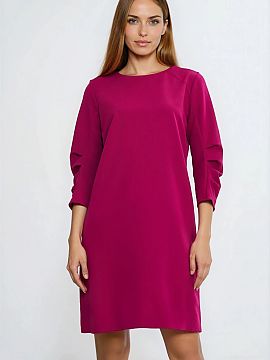 rochie de zi Nife  Rochie stilată cu croială lejeră și siluetă lejeră în formă de litere A. Guler rotund adaugă o eleganță clasică, iar mânecile 3