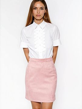 Cămaşă cu mânecă scurtă Nife  Această cămașă este un must-have în garderoba oricărei femei. Pliseurile decorative adaugă eleganță și completează stilul soft of