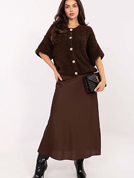 Fustă lungă Italy Moda  Fusta lungă de satin cu talie înaltă este o propunere elegantă și atemporală, perfectă atât pentru ziua de zi, la locul de muncă, c