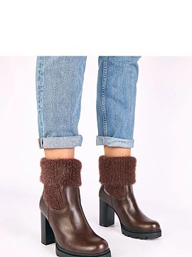 Cizme cu toc Solea  Botinele slip-on cu partea superioară decorativă a gambei sub formă de \