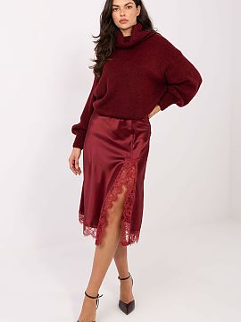 Fustă Rue Paris  Fustă midi elegantă este un model stilat ideal atât pentru ziua de zi, la birou, cât și pentru ocazii speciale. Realizată dintr-o comb