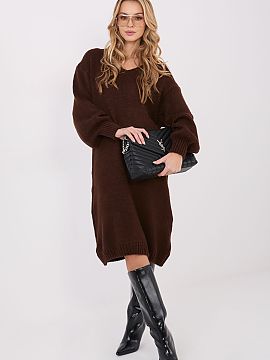 rochie de zi Factory Price  Rochie lejeră de tip pulover cu croială oversize, ideală pentru ziua de zi și pentru muncă. Realizată dintr-un tricot moale și plăcu