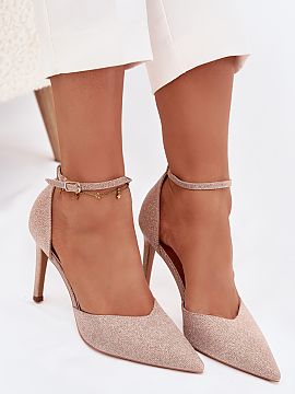 Pantofi cu toc subţire (stiletto) Step in style  Tocuri strălucitoare ideale pentru Revelion și petreceri de seară, unde vrei să strălucești. Vârfurile subțiri și ascuțite adaugă