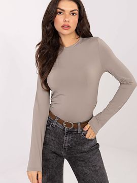 Bluzka Sublevel  Bluza tip longsleeve potrivită este o propunere ideală pentru stilizări casual de zi cu zi. Realizată dintr-o combinație de poliamid ș