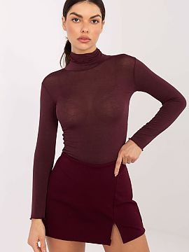 Bluzka Italy Moda  Elegantă, subțirea bluză tip longsleeve cu croială slim fit, ideală pentru stilizările de zi cu zi, în special atunci când confortul