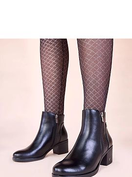 Cizme cu toc Solea  Descoperiți eleganța și confortul cu cizmele negre cu toc și cu un guler decorativ Keiria de la marca de renume Gemre. Aceste cizme plat