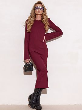 rochie de zi Roco Fashion  Rochie tricotată cu o croială subțire și ajustată combină în ea simplitatea și eleganța subtilă de zi cu zi. Fabricată în Poloni