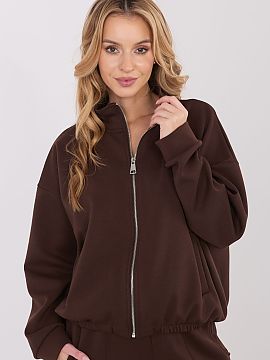 Bluza Factory Price  Această bluză casual pentru femei este alegerea ideală pentru ținutele zilnice și confortabile. Realizată dintr-o combinație de polie