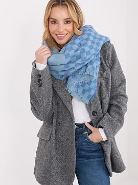 Sal AT  Șalul realizat dintr-o amestec de înaltă calitate de viscoză și lână impresionează prin structura plăcută la atingere și finisaju