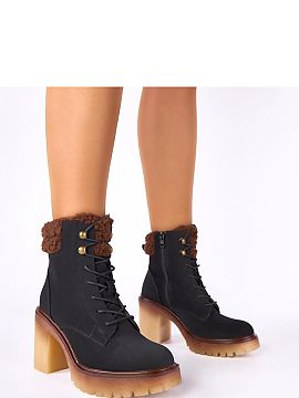 Botine cu toc Solea  Bocanci negri cu toc și blăniță pe gulerul Alona de la marca Gemre reprezintă o combinație de eleganță, confort și funcționalitate