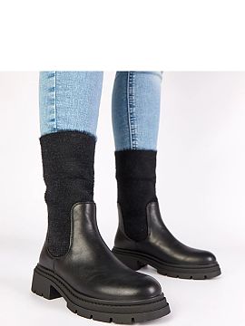 Botine Solea  Botinele negre cu insertie elastica si partea superioara decorativa Evelyn de la Gemre sunt o propunere pentru femeile care apreciaza combin