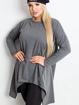 Tunică marime plus Relevance  Tunică elegantă de mărime mare, cu croială prelungită și asimetrică, este o propunere excelentă pentru femeile care apreciază confo