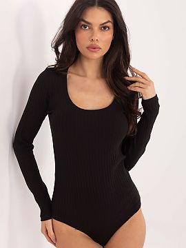 Corset Rue Paris  Body casual pentru femei realizat din material cu dungi este o bază universală și confortabilă pentru stilurile de zi cu zi. Croit dintr