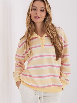 Bluza Italy Moda  Bluza casual pentru femei cu un stil atemporal și universal, ideală pentru ședințele zilnice. Modelul se remarcă prin modelul său la m